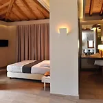 Alexis 4*