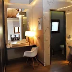 Alexis 4*