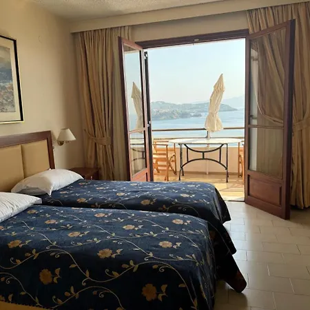 Alexis Aparthotel *