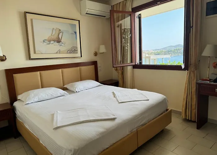 Alexis 4* Megali Ammos (Skiathos)